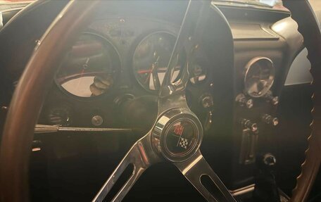 Chevrolet Corvette C2, 1965 год, 6 440 000 рублей, 15 фотография