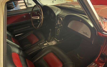 Chevrolet Corvette C2, 1965 год, 6 440 000 рублей, 8 фотография