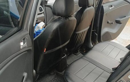 Hyundai Solaris II рестайлинг, 2013 год, 405 000 рублей, 13 фотография