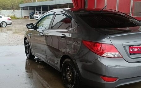 Hyundai Solaris II рестайлинг, 2013 год, 405 000 рублей, 11 фотография