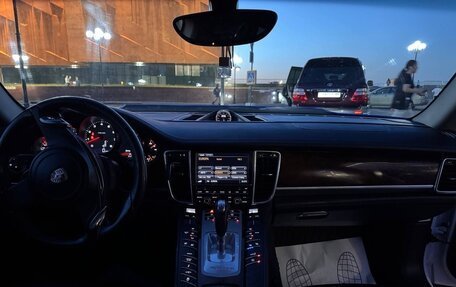 Porsche Panamera II рестайлинг, 2011 год, 2 300 000 рублей, 22 фотография