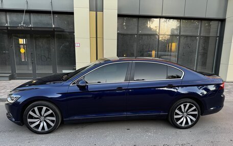 Volkswagen Passat B8 рестайлинг, 2019 год, 1 820 000 рублей, 10 фотография