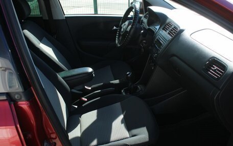 Volkswagen Polo VI (EU Market), 2013 год, 715 000 рублей, 13 фотография