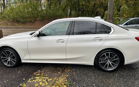 BMW 3 серия, 2021 год, 3 830 000 рублей, 9 фотография