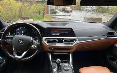 BMW 3 серия, 2021 год, 3 830 000 рублей, 11 фотография