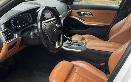 BMW 3 серия, 2021 год, 3 830 000 рублей, 10 фотография