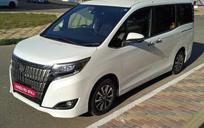 Toyota Esquire I, 2019 год, 2 700 000 рублей, 1 фотография