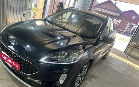 Ford Escape, 2021 год, 2 290 000 рублей, 3 фотография