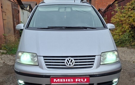 Volkswagen Sharan I рестайлинг, 2006 год, 690 000 рублей, 1 фотография