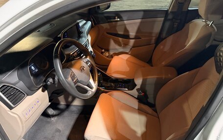 Hyundai Tucson III, 2020 год, 2 490 000 рублей, 10 фотография