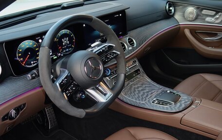 Mercedes-Benz E-Класс AMG, 2023 год, 8 090 000 рублей, 6 фотография