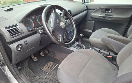 Volkswagen Sharan I рестайлинг, 2006 год, 690 000 рублей, 10 фотография