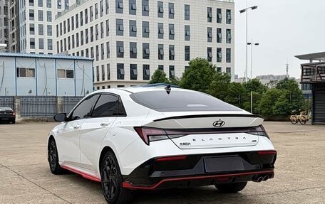 Hyundai Elantra, 2023 год, 1 780 000 рублей, 6 фотография