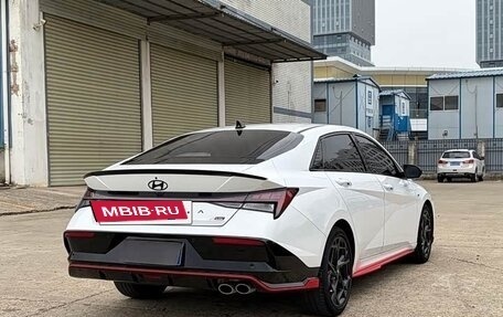 Hyundai Elantra, 2023 год, 1 780 000 рублей, 4 фотография