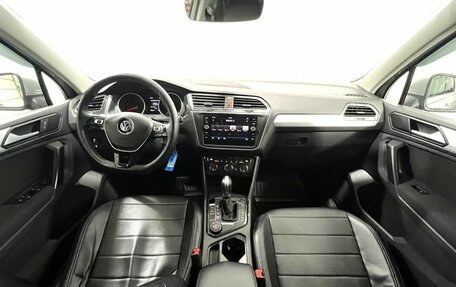 Volkswagen Tiguan II, 2018 год, 2 180 000 рублей, 12 фотография