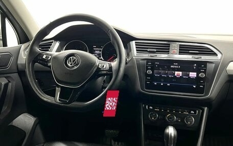 Volkswagen Tiguan II, 2018 год, 2 180 000 рублей, 14 фотография
