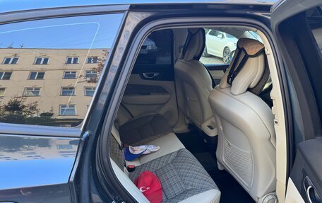 Volvo XC60 II, 2021 год, 4 000 000 рублей, 8 фотография