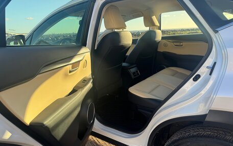Lexus NX I, 2017 год, 3 490 000 рублей, 11 фотография