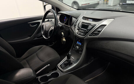 Hyundai Elantra V, 2015 год, 1 350 000 рублей, 18 фотография