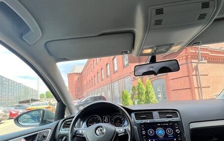 Volkswagen Golf VII, 2018 год, 1 650 000 рублей, 2 фотография