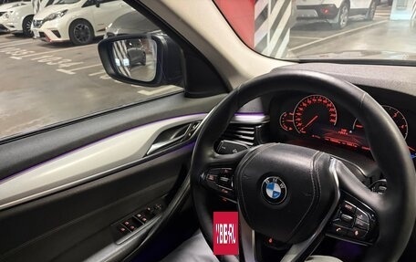BMW 5 серия, 2019 год, 2 600 000 рублей, 15 фотография