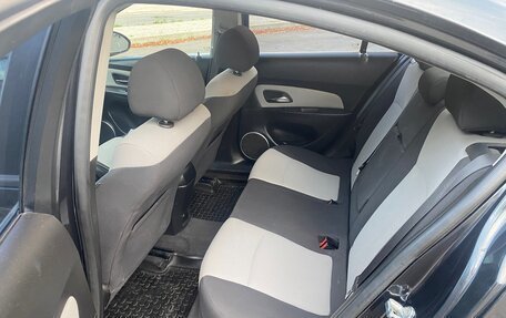 Chevrolet Cruze II, 2011 год, 765 000 рублей, 7 фотография