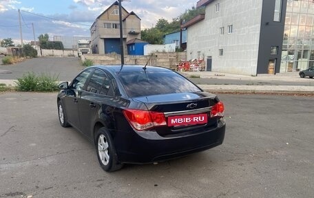 Chevrolet Cruze II, 2011 год, 765 000 рублей, 3 фотография