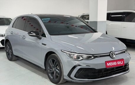 Volkswagen Golf VIII, 2023 год, 1 590 000 рублей, 3 фотография