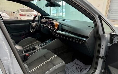 Volkswagen Golf VIII, 2023 год, 1 590 000 рублей, 10 фотография