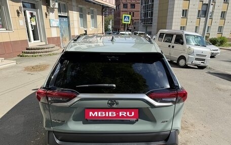 Toyota RAV4, 2020 год, 3 290 000 рублей, 6 фотография