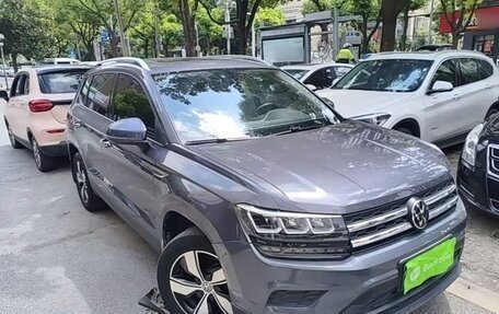 Volkswagen Tharu, 2023 год, 1 755 100 рублей, 2 фотография
