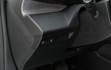 Peugeot 308, 2023 год, 2 350 001 рублей, 13 фотография