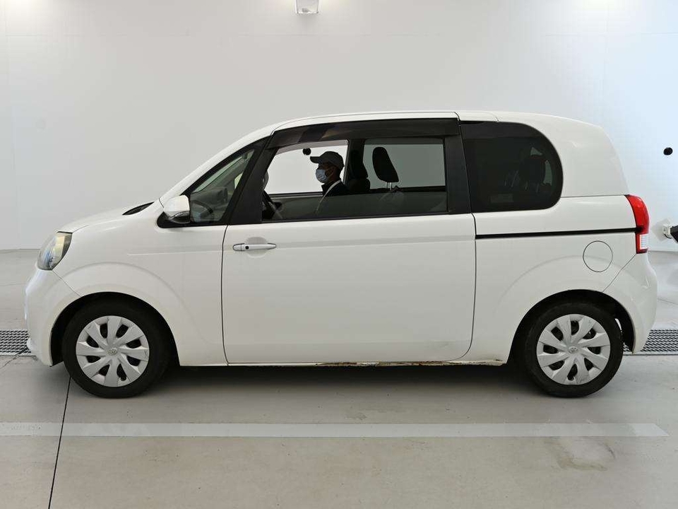 Toyota Porte II, 2015 год, 1 014 000 рублей, 4 фотография