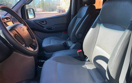 Hyundai Grand Starex Grand Starex I рестайлинг 2, 2009 год, 810 000 рублей, 6 фотография