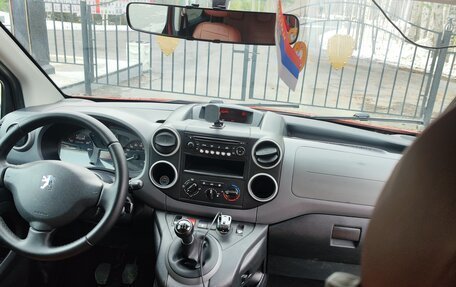 Peugeot Partner II рестайлинг 2, 2010 год, 250 000 рублей, 8 фотография