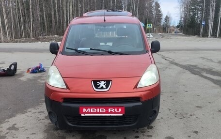 Peugeot Partner II рестайлинг 2, 2010 год, 250 000 рублей, 17 фотография