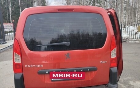 Peugeot Partner II рестайлинг 2, 2010 год, 250 000 рублей, 16 фотография