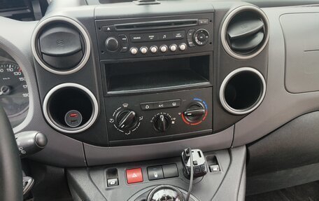 Peugeot Partner II рестайлинг 2, 2010 год, 250 000 рублей, 21 фотография