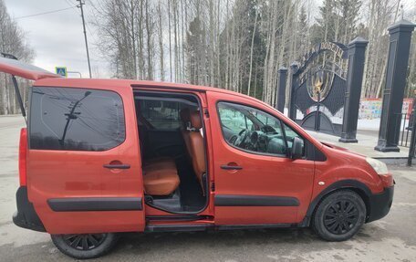 Peugeot Partner II рестайлинг 2, 2010 год, 250 000 рублей, 31 фотография