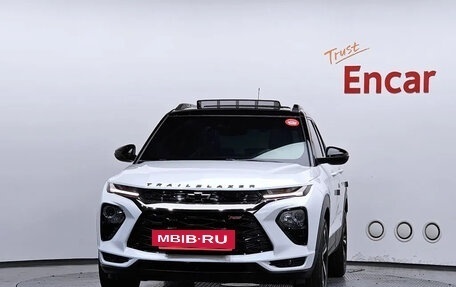 Chevrolet TrailBlazer, 2022 год, 1 750 000 рублей, 2 фотография