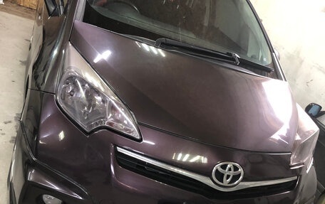 Toyota Ractis II, 2011 год, 750 000 рублей, 16 фотография