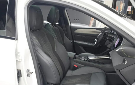 Peugeot 308, 2023 год, 2 000 000 рублей, 20 фотография