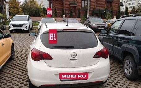 Opel Astra J, 2012 год, 700 000 рублей, 4 фотография