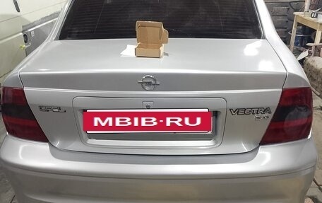 Opel Vectra B рестайлинг, 2001 год, 325 000 рублей, 4 фотография
