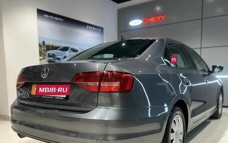 Volkswagen Jetta VI, 2015 год, 1 099 000 рублей, 5 фотография