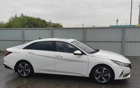 Hyundai Elantra, 2021 год, 1 990 000 рублей, 3 фотография
