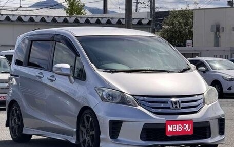 Honda Freed I, 2016 год, 927 000 рублей, 1 фотография