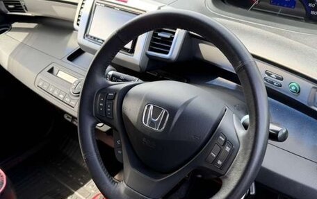 Honda Freed I, 2016 год, 927 000 рублей, 9 фотография