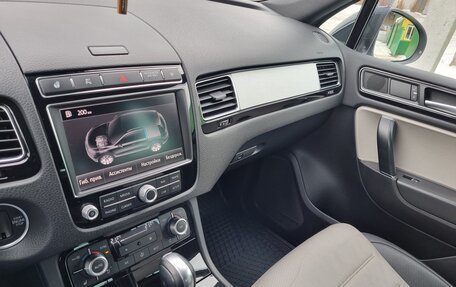 Volkswagen Touareg III, 2017 год, 2 590 000 рублей, 1 фотография