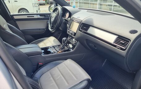 Volkswagen Touareg III, 2017 год, 2 590 000 рублей, 19 фотография